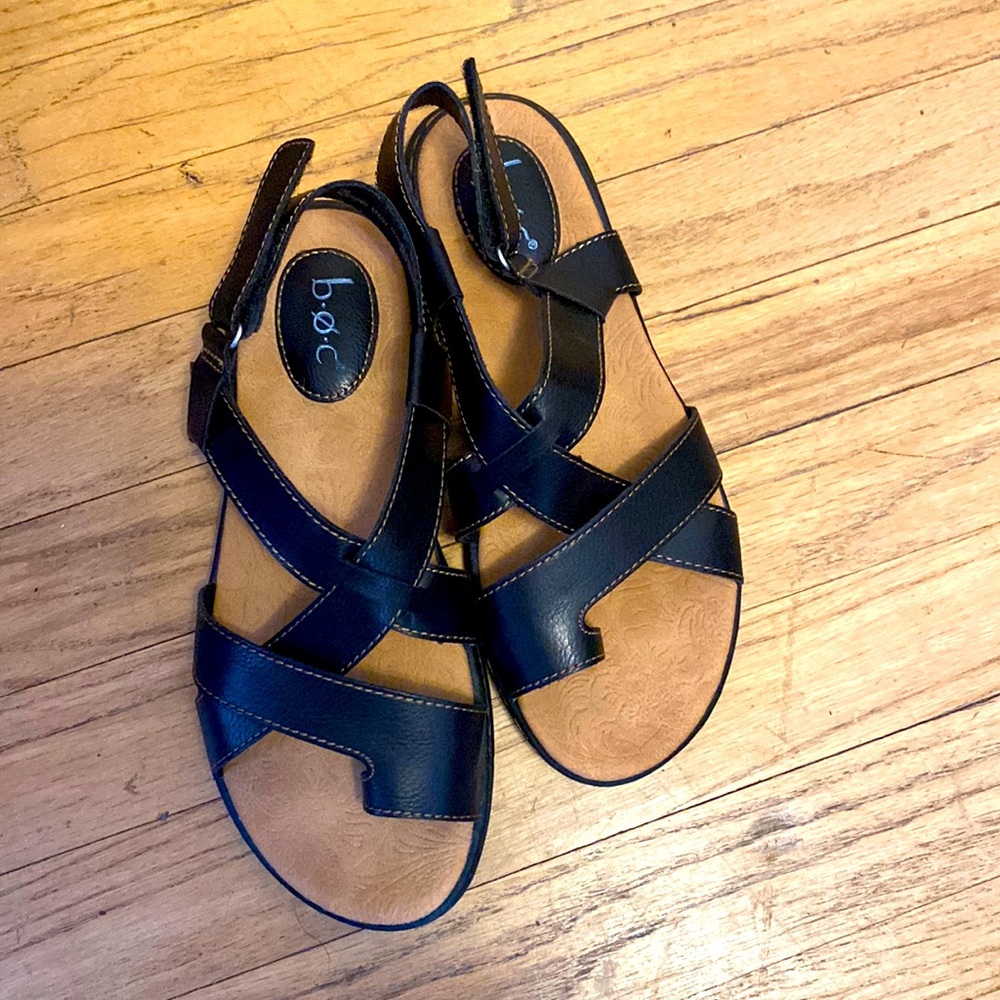 boc black sandals